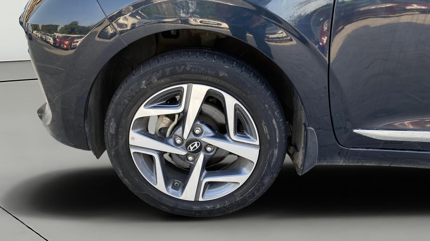 2024 Hyundai AURA SX 1.2 CNG, CNG, Manual, 27,116 km, Left Front Wheel
