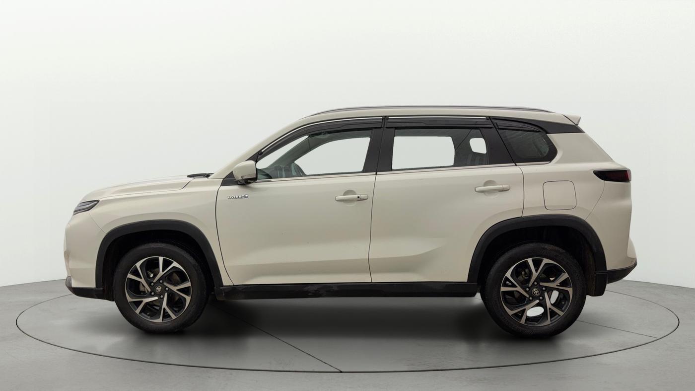 2024 Toyota URBAN CRUISER HYRYDER V HYBRID, Hybrid, Automatic, 60,281 km, Left Side