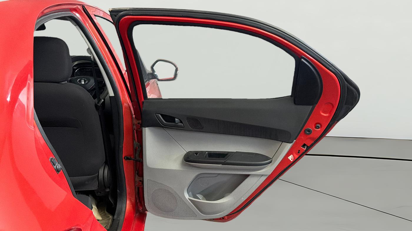 2021 Tata Tiago XTA PETROL, Petrol, Automatic, 49,476 km, RHS Rear Door