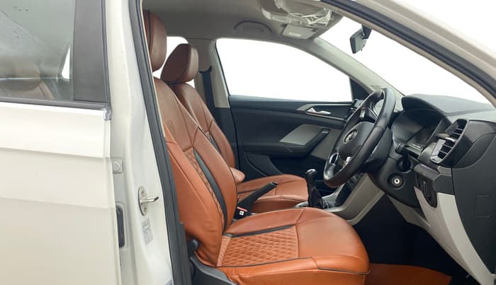 2022 Skoda KUSHAQ AMBITION 1.0L TSI MT, Petrol, Manual, 40,182 km, Right Side Front Door Cabin