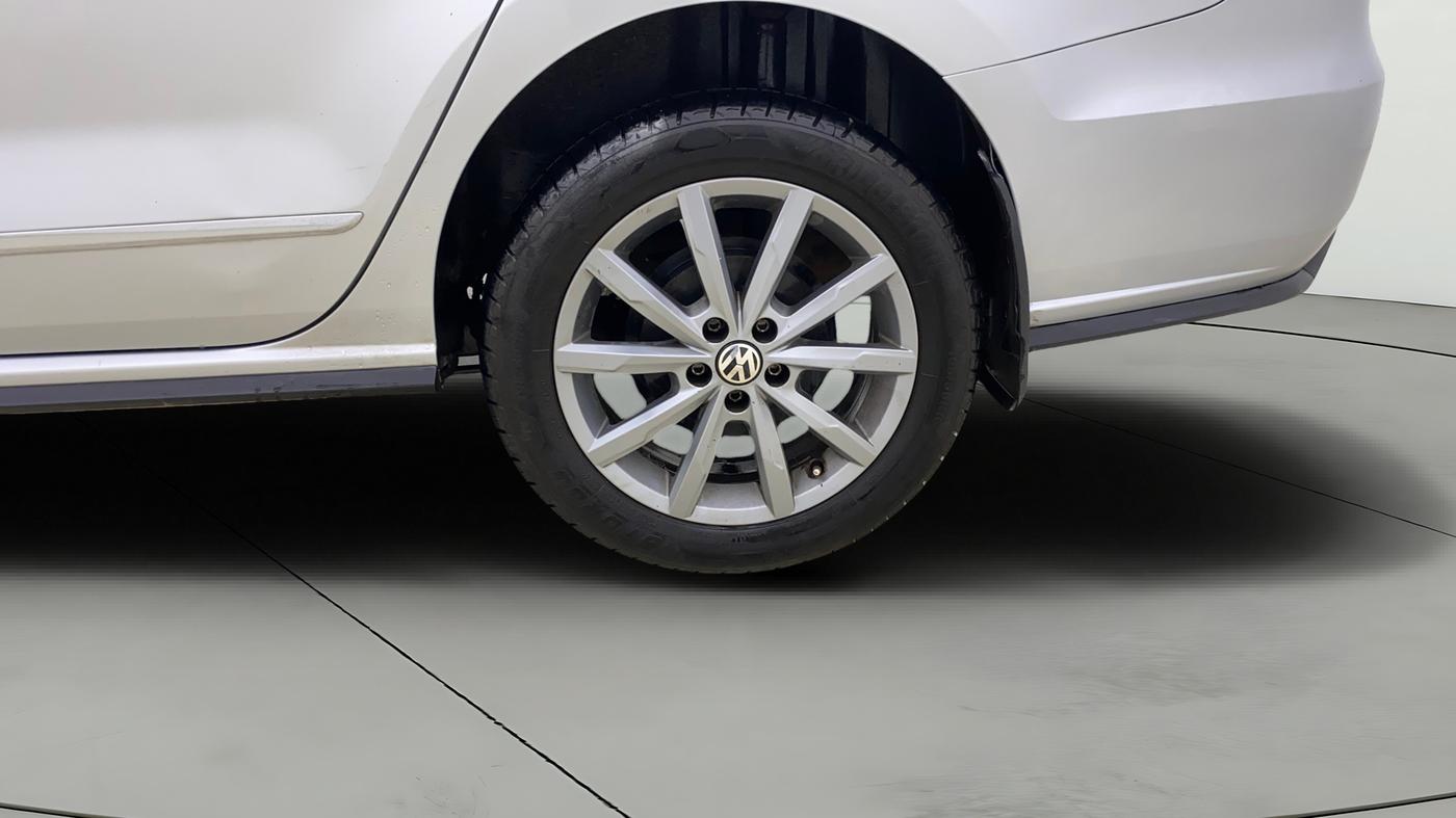 2022 Volkswagen Vento HIGHLINE PLUS 1.0L TSI AT, Petrol, Automatic, 83,459 km, Left Rear Wheel