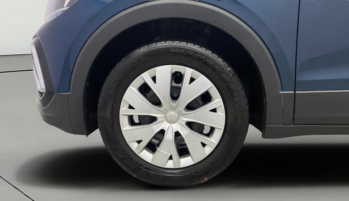 2023 Volkswagen TAIGUN COMFORTLINE 1.0 TSI MT, Petrol, Manual, 32,559 km, Left Front Wheel