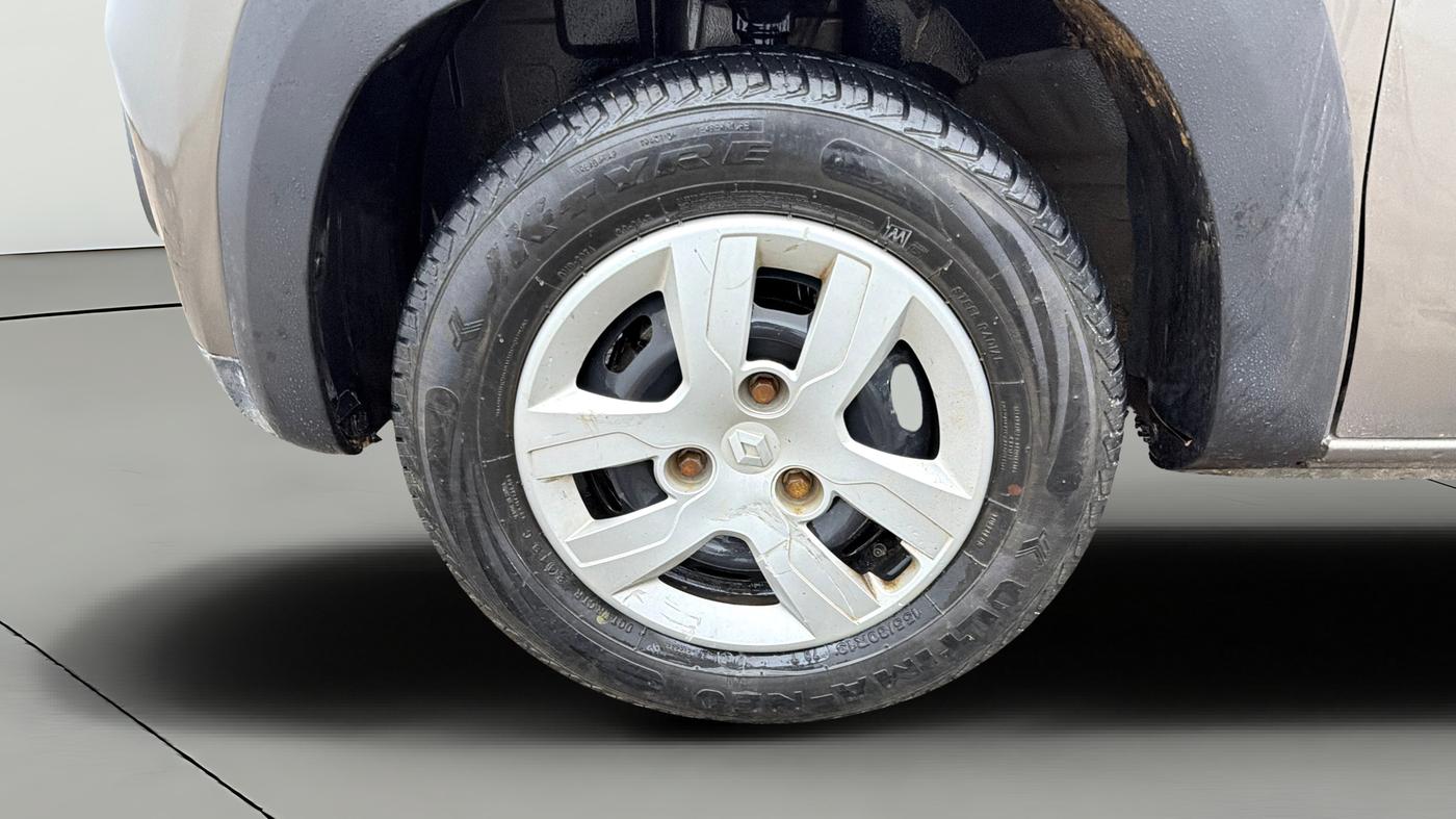 2019 Renault Kwid RXL, Petrol, Manual, 26,519 km, Left Front Wheel