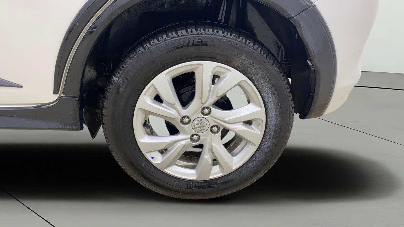 2024 Maruti Swift ZXi AMT, Petrol, Automatic, 17,615 km, Left Rear Wheel