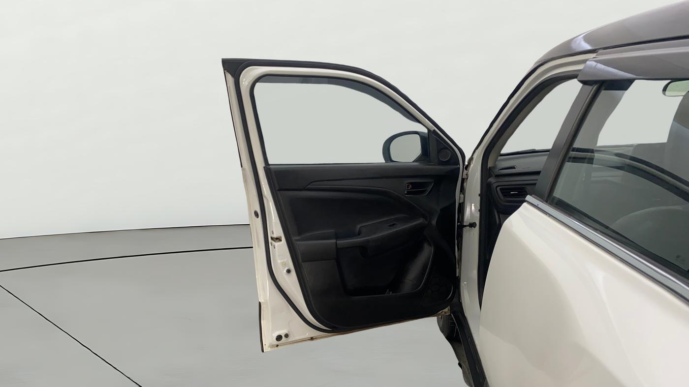 2023 Maruti BREZZA LXI S- CNG, CNG, Manual, 43,046 km, LHS Front Door