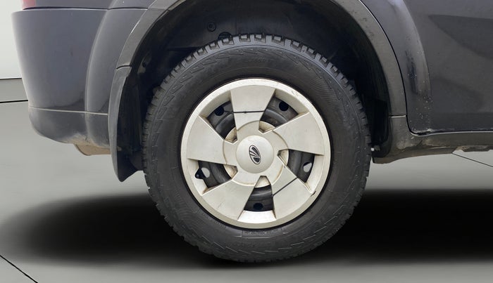 2013 Mahindra XUV500 W6, Diesel, Manual, 1,41,925 km, Right Rear Wheel