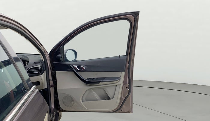 2017 Tata Tiago XZA PETROL, Petrol, Automatic, 1,15,171 km, RHS Front Door