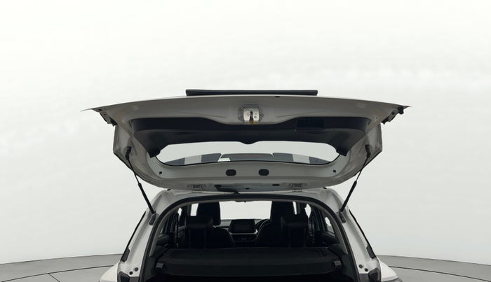 2023 Maruti BREZZA VXI SMART HYBRID, Petrol, Manual, 45,821 km, Boot Door Open