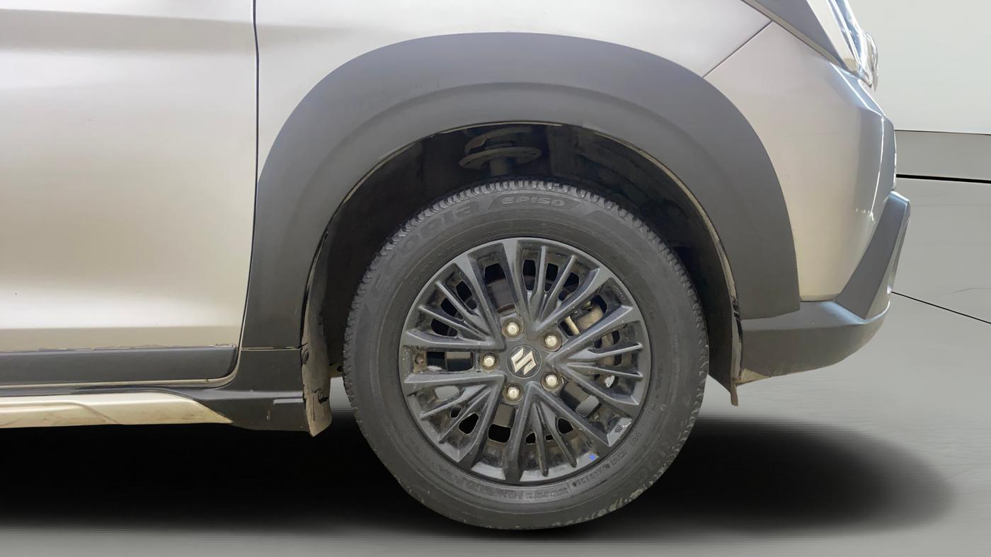 2021 Maruti XL6 ALPHA AT, Petrol, Automatic, 88,174 km, Right Front Wheel