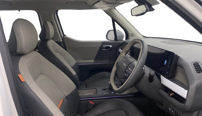 2025 KIA SYROS HTX Plus (O) 1.5 Diesel 6AT, Diesel, Automatic, 13,297 km, Right Side Front Door Cabin