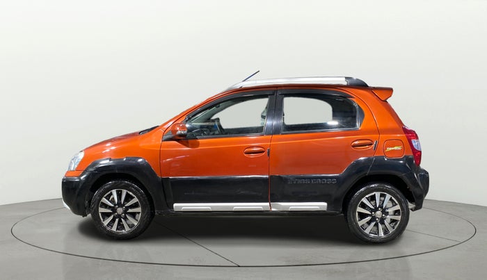 2017 Toyota Etios CROSS 1.2 G, Petrol, Manual, 1,09,423 km, Left Side