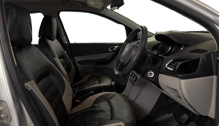 2017 Tata Tiago XZ PETROL, Petrol, Manual, 93,804 km, Right Side Front Door Cabin
