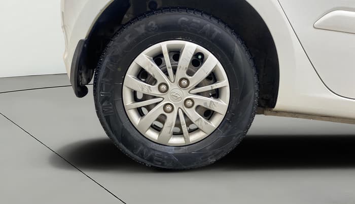 2013 Hyundai i10 SPORTZ 1.2 AT, Petrol, Automatic, 61,324 km, Right Rear Wheel