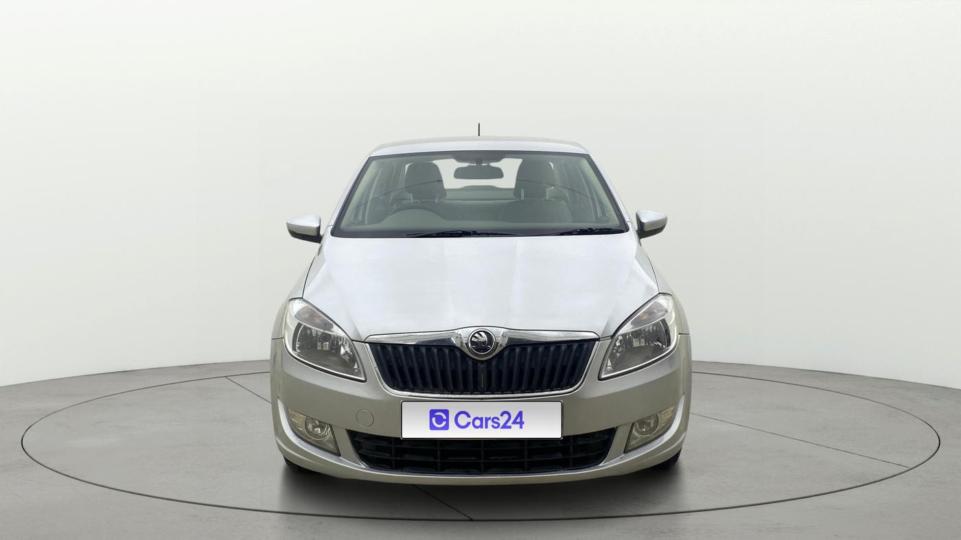2015 Skoda Rapid AMBITION 1.6 MPI MT, Petrol, Manual, 29,042 km, Front