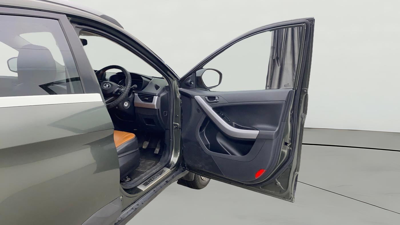2023 Tata NEXON XM PETROL, Petrol, Manual, 13,117 km, RHS Front Door