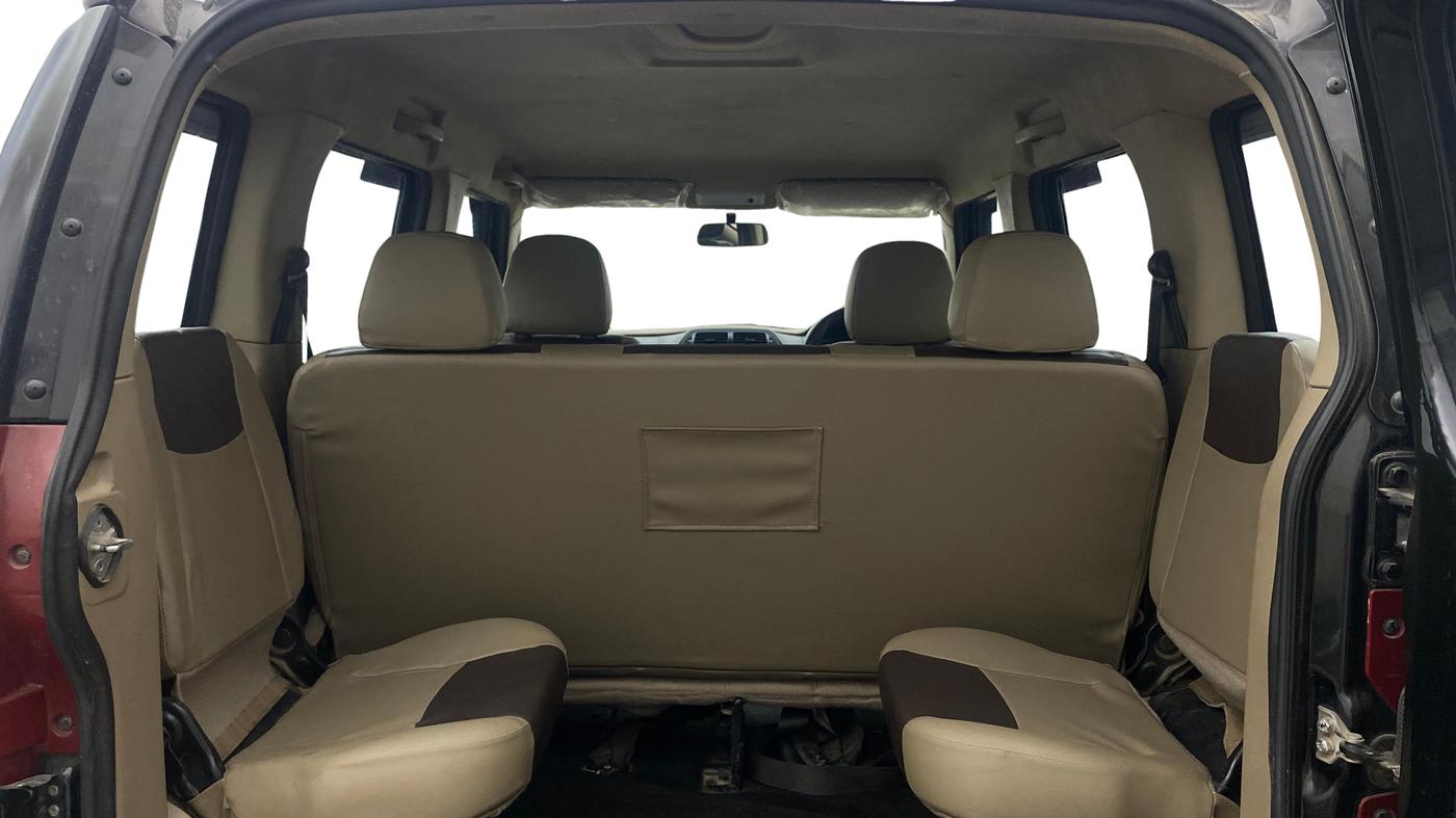 2023 Mahindra BOLERO NEO N 4, Diesel, Manual, 1,08,158 km, Third Seat Row ( optional )