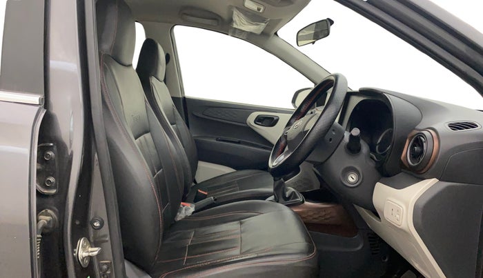 2022 Hyundai AURA S 1.2 CNG, CNG, Manual, 38,882 km, Right Side Front Door Cabin