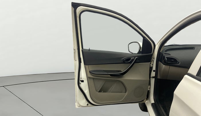 2018 Tata Tiago XT PETROL, Petrol, Manual, 1,49,097 km, LHS Front Door