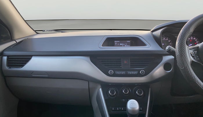 2018 Tata NEXON XM PETROL, Petrol, Manual, 96,091 km, Air Conditioner