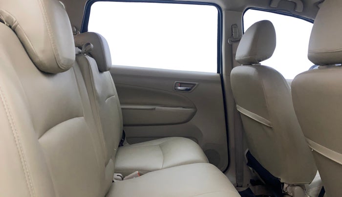 2017 Maruti Ertiga ZDI + SHVS, Diesel, Manual, 1,41,312 km, Right Side Rear Door Cabin