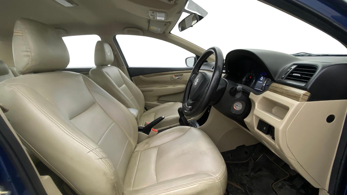 2021 Maruti Ciaz SIGMA 1.5 SHVS MT  PETROL, Petrol, Manual, 1,00,250 km, Right Side Front Door Cabin