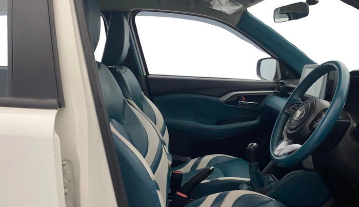 2023 Toyota URBAN CRUISER HYRYDER E NEO DRIVE, Petrol, Manual, 36,649 km, Right Side Front Door Cabin