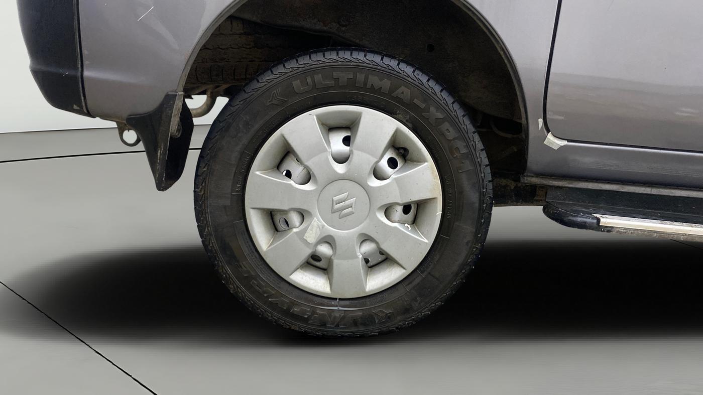 2023 Maruti Eeco 5 STR AC, Petrol, Manual, 18,347 km, Right Rear Wheel