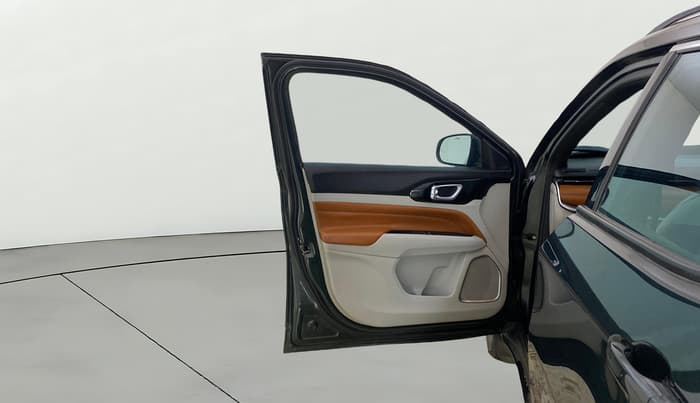 2023 Jeep Compass LIMITED (O) 2.0 DIESEL AT FWD, Diesel, Automatic, 52,322 km, LHS Front Door