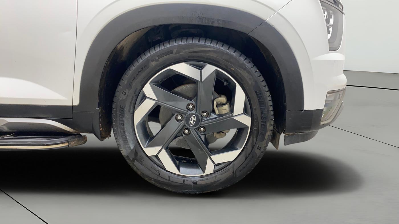 2021 Hyundai ALCAZAR 1.5 SIGNATURE MT 6STR, Diesel, Manual, 1,39,078 km, Right Front Wheel