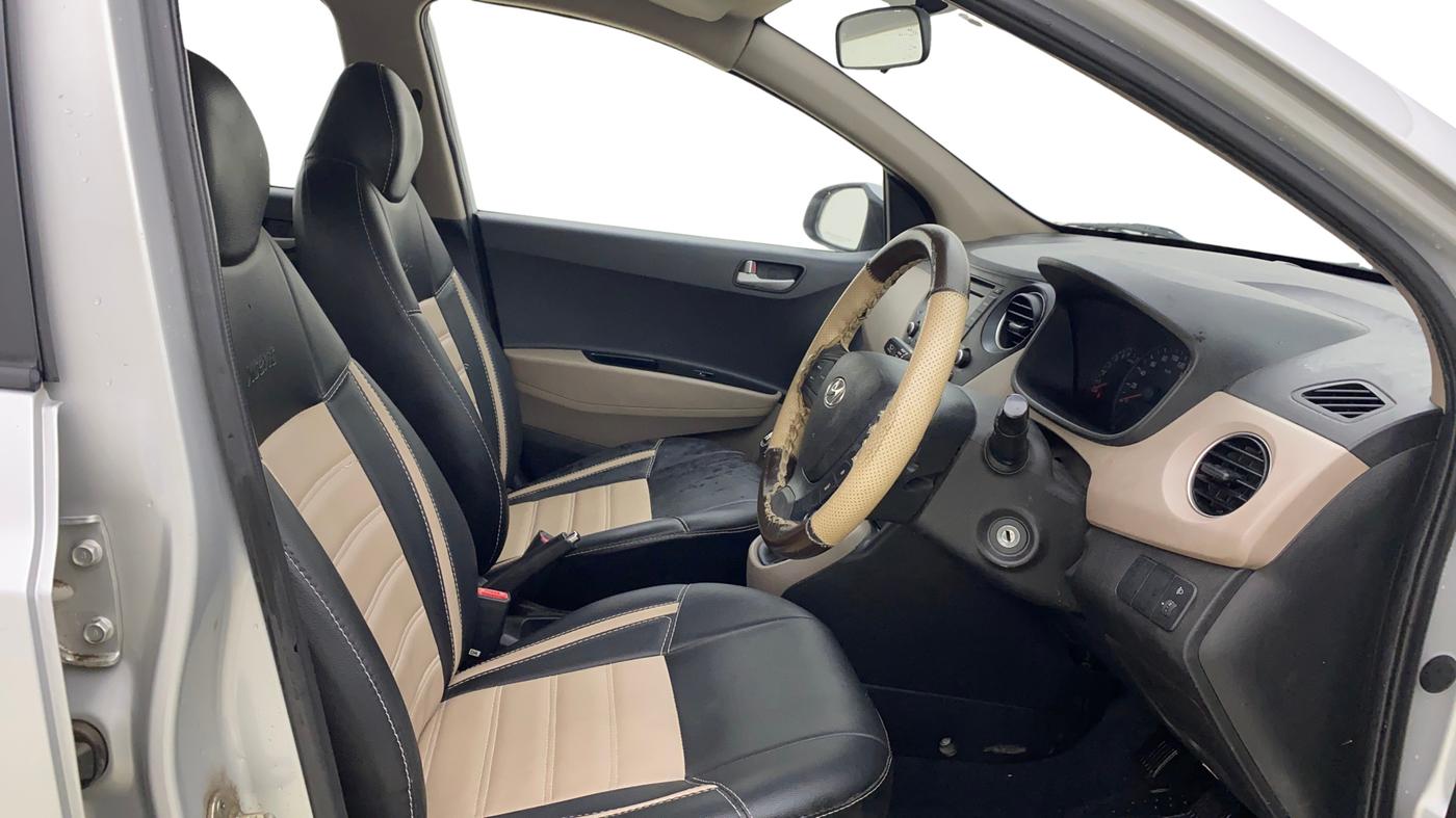 2014 Hyundai Xcent S 1.2, Petrol, Manual, 1,17,926 km, Right Side Front Door Cabin