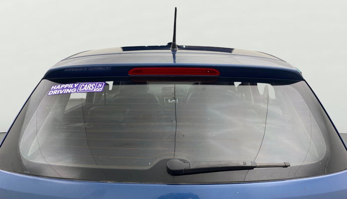 2016 Volkswagen Polo COMFORTLINE 1.2L, Petrol, Manual, 58,130 km, Rear Windshield