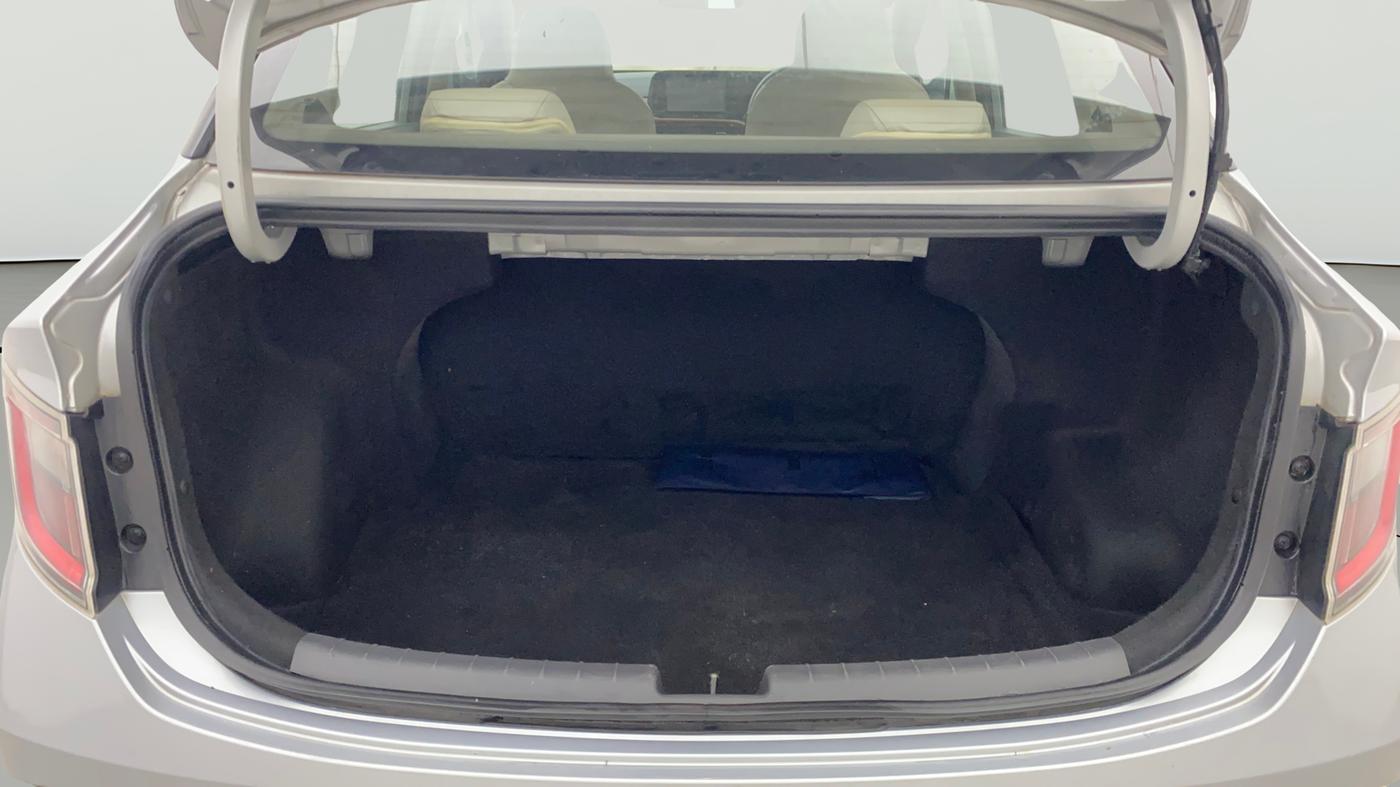 2021 Hyundai AURA SX PLUS 1.2 AMT, Petrol, Automatic, 33,045 km, Boot Open Zoomed View
