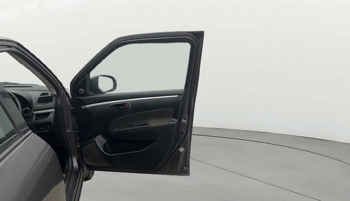 2016 Maruti Swift LXI (O), Petrol, Manual, 62,241 km, RHS Front Door