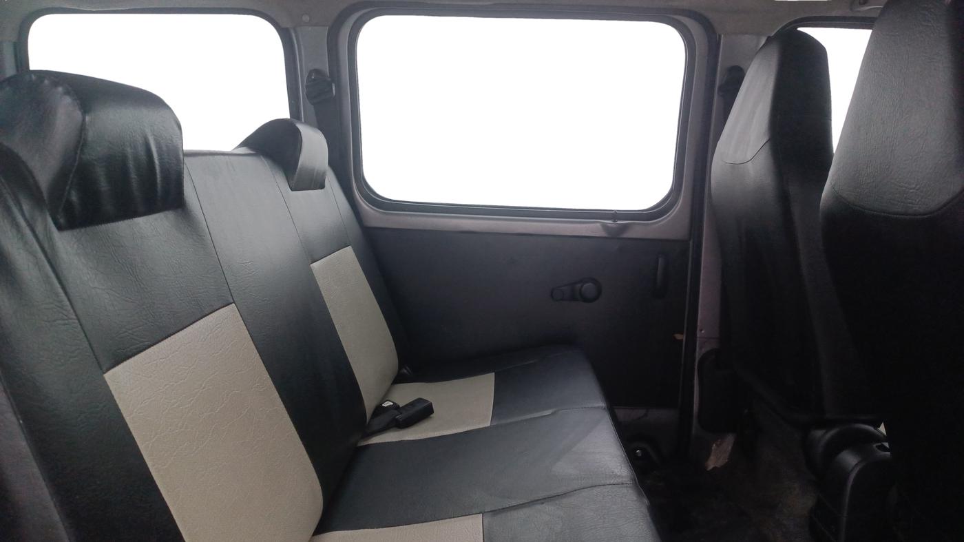 2023 Maruti Eeco  5 STR STD, Petrol, Manual, 97,824 km, Right Side Rear Door Cabin