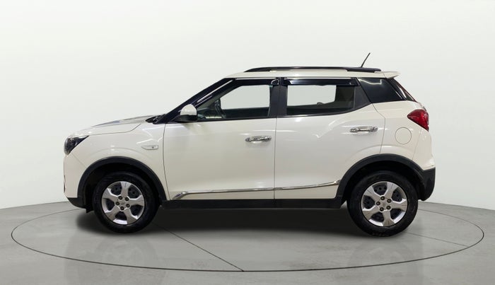 2022 Mahindra XUV300 W6 1.5 DIESEL AMT, Diesel, Automatic, 24,304 km, Left Side