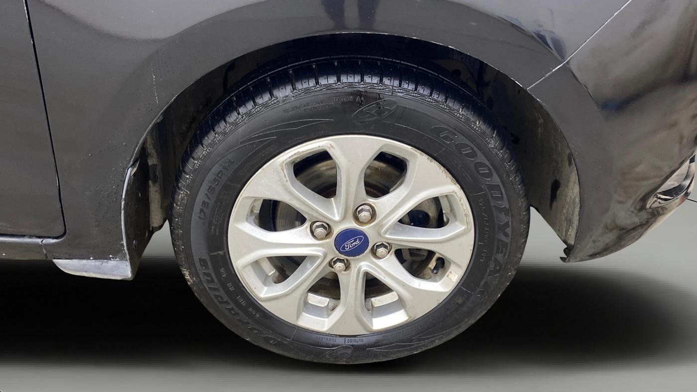2016 Ford New Figo TITANIUM 1.5 PETROL AT, Petrol, Automatic, 79,835 km, Right Front Wheel