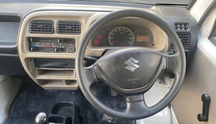 2020 Maruti Eeco 7 STR, Petrol, Manual, 44,986 km, Steering Wheel Close Up