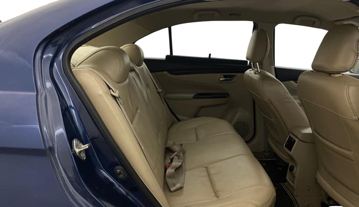 2018 Maruti Ciaz ZETA 1.4  MT PETROL, Petrol, Manual, 44,318 km, Right Side Rear Door Cabin