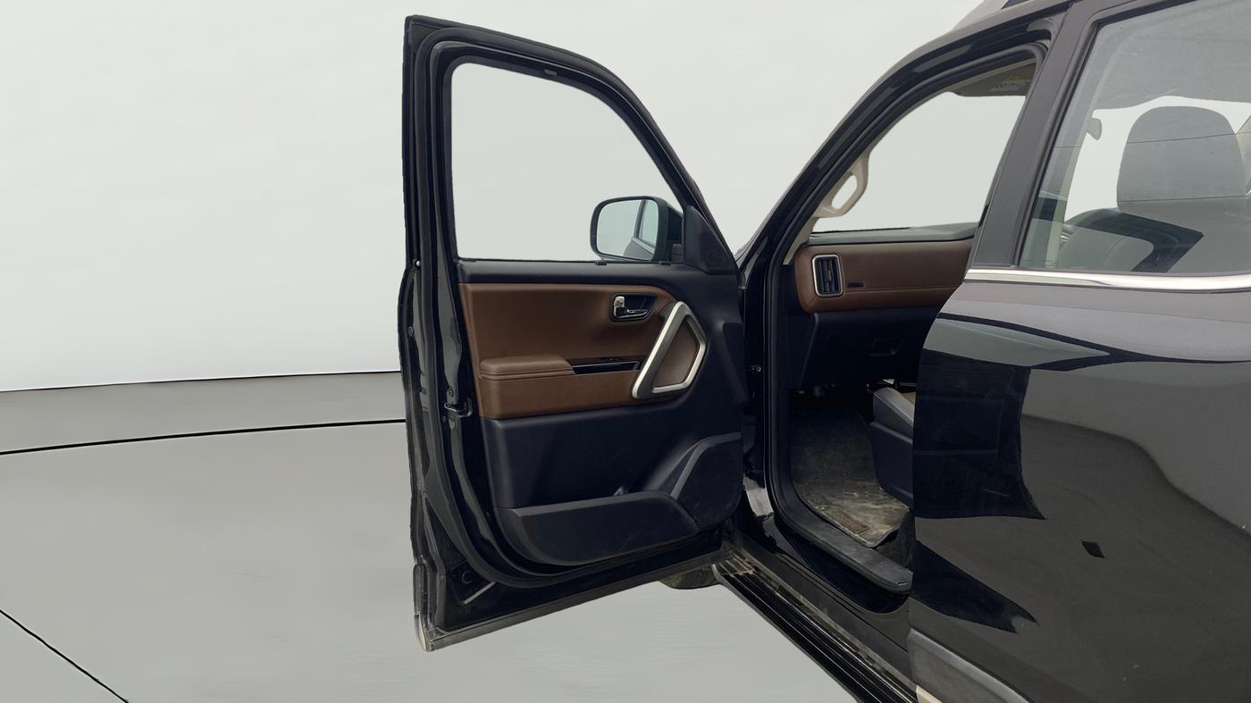 2025 Mahindra SCORPIO-N N Z8 S Petrol AT, Petrol, Automatic, 29,771 km, LHS Front Door