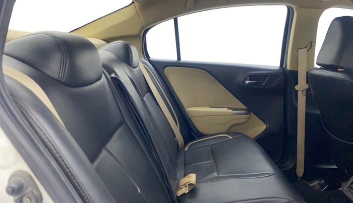 2017 Honda City 1.5L I-VTEC V MT, Petrol, Manual, 88,095 km, Right Side Rear Door Cabin