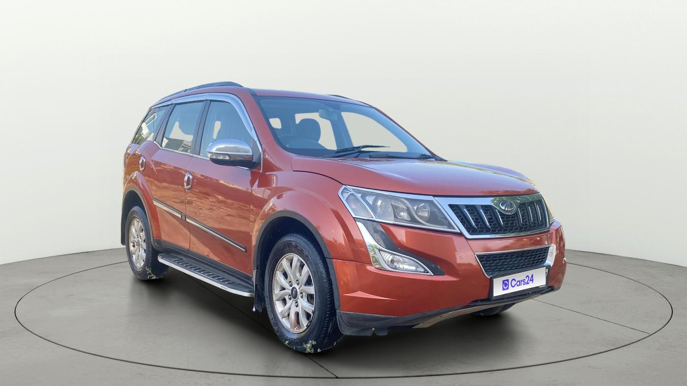 2017 Mahindra XUV500 W10 AT, Diesel, Automatic, 84,161 km, Right Front Diagonal