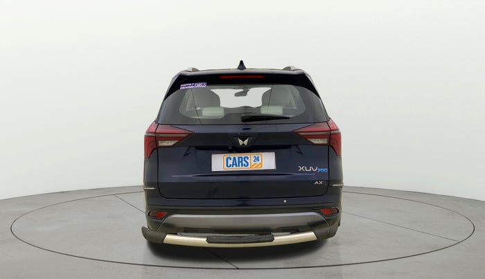 2021 Mahindra XUV700 AX 7 LUXURY P AT 7 STR, Petrol, Automatic, 57,080 km, Back/Rear
