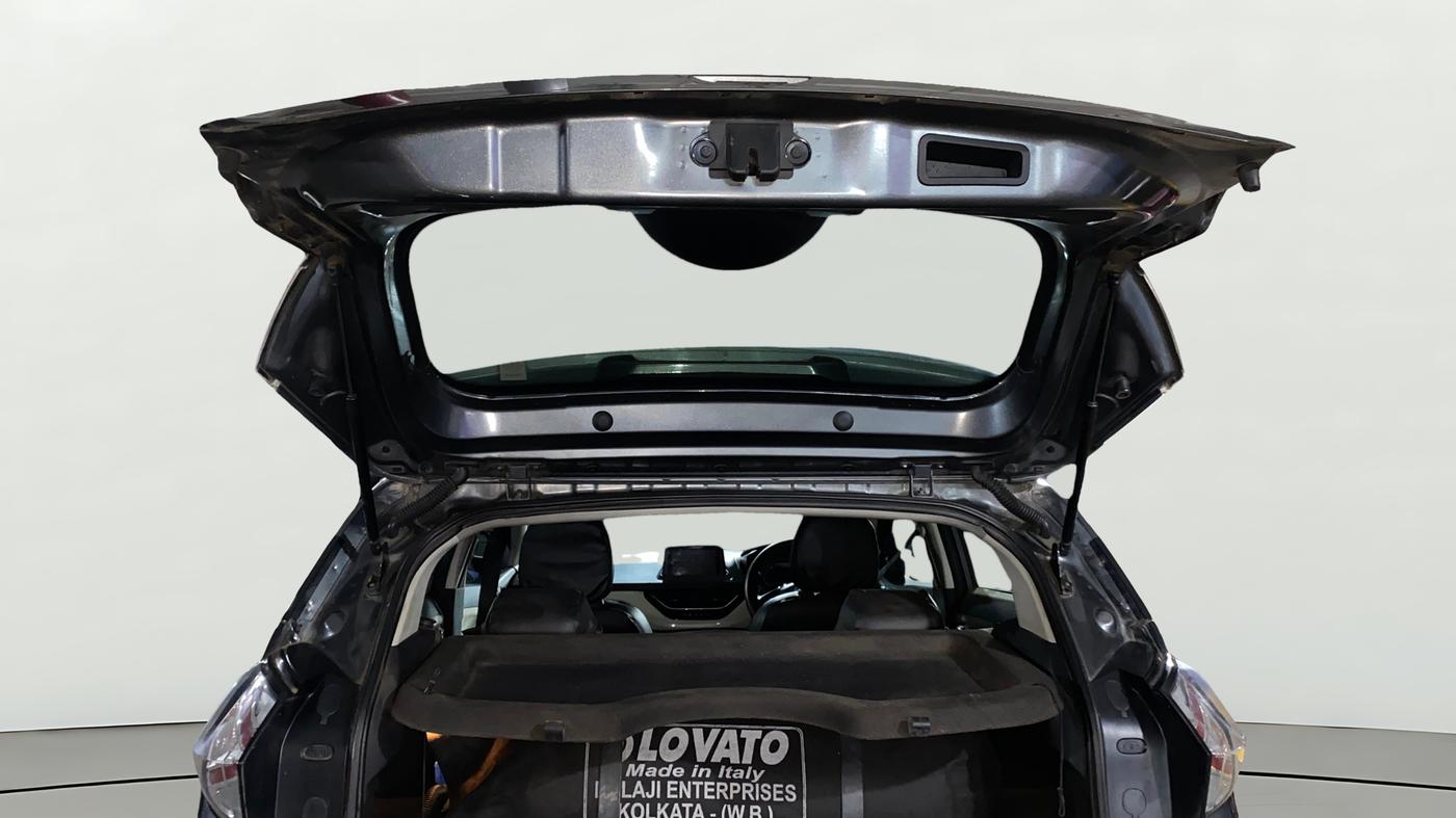 2022 Tata NEXON XZ PLUS PETROL, CNG, Manual, 1,05,744 km, Boot Door Open