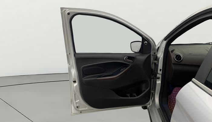 2019 Ford FREESTYLE TITANIUM 1.2 PETROL, Petrol, Manual, 82,703 km, LHS Front Door