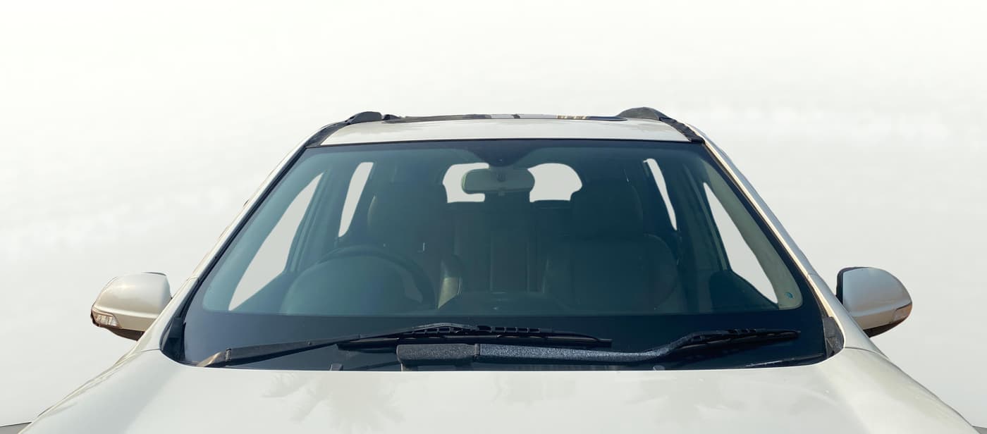 2017 Mahindra XUV500 W10 AT 1.99, Diesel, Automatic, 1,06,848 km, Front Windshield