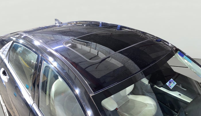 2024 Hyundai Verna SX (O) 1.5 MPI MT, Petrol, Manual, 9,359 km, Roof