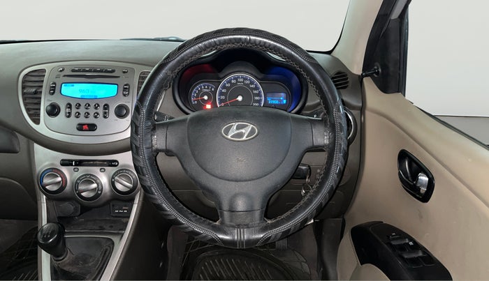 2015 Hyundai i10 SPORTZ 1.1, Petrol, Manual, 33,960 km, Steering Wheel Close Up