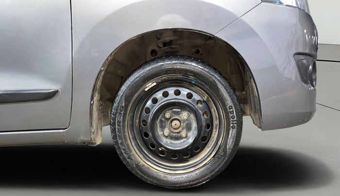 2016 Maruti Wagon R 1.0 VXI, Petrol, Manual, 40,291 km, Right Front Wheel