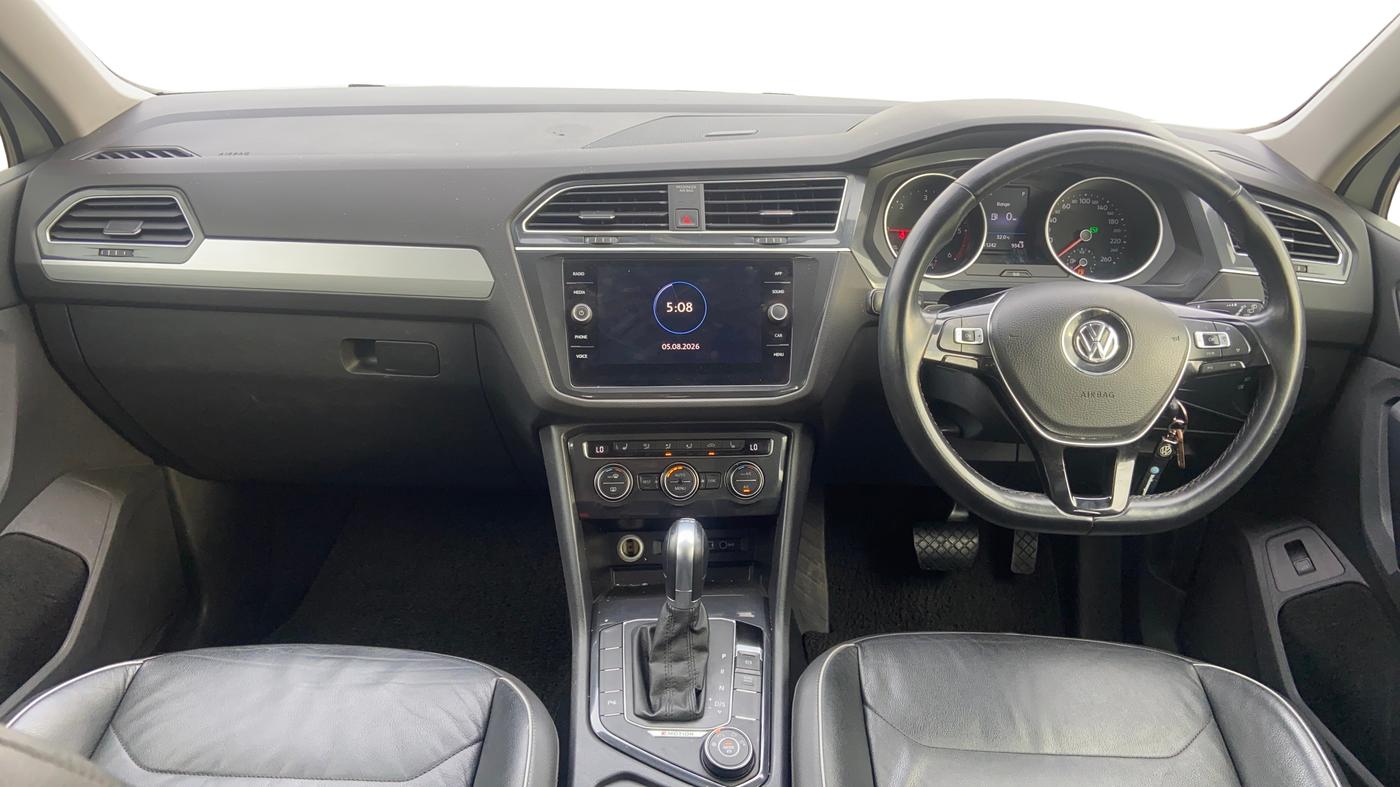 2019 Volkswagen TIGUAN COMFORTLINE TDI AT, Diesel, Automatic, 1,11,225 km, Dashboard
