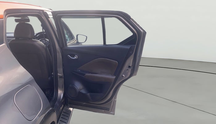 2019 Nissan Kicks XV PREMIUM O DUAL TONE DIESEL, Diesel, Manual, 98,840 km, RHS Rear Door